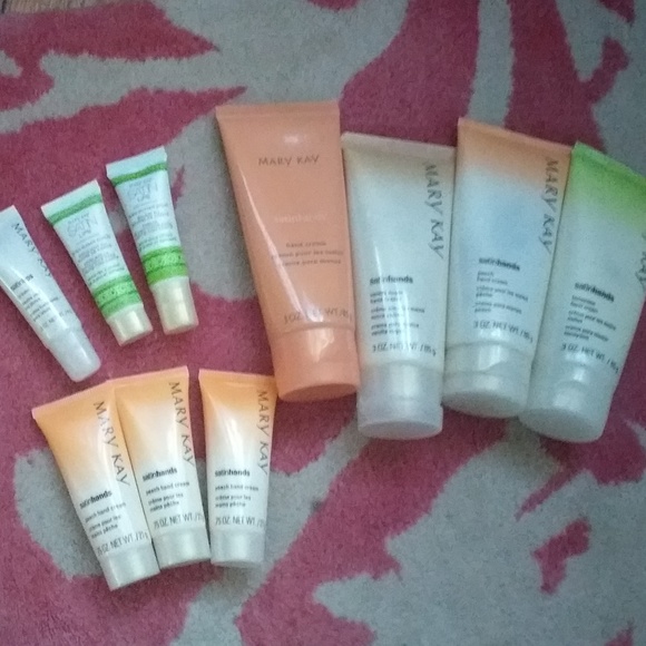 Mary Kay Other - Satin hands and lips